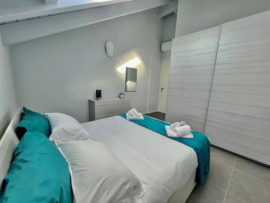 Prestigioso Attico A Passo Duomo By Revenue House Lägenhet Casale Monferrato Exteriör bild